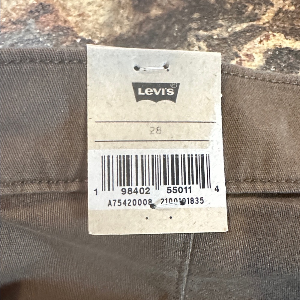 Levi's Dark Brown Women's Cargo Shorts - Picture 3 of 7